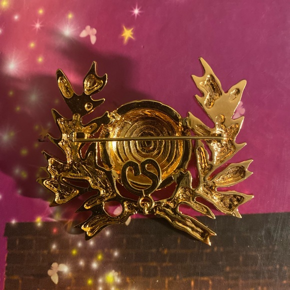 St.John REGAL Pin Brooch - Picture 2 of 2